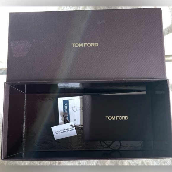 Tom Ford Polarized Sunglasses - Picture 8 of 9